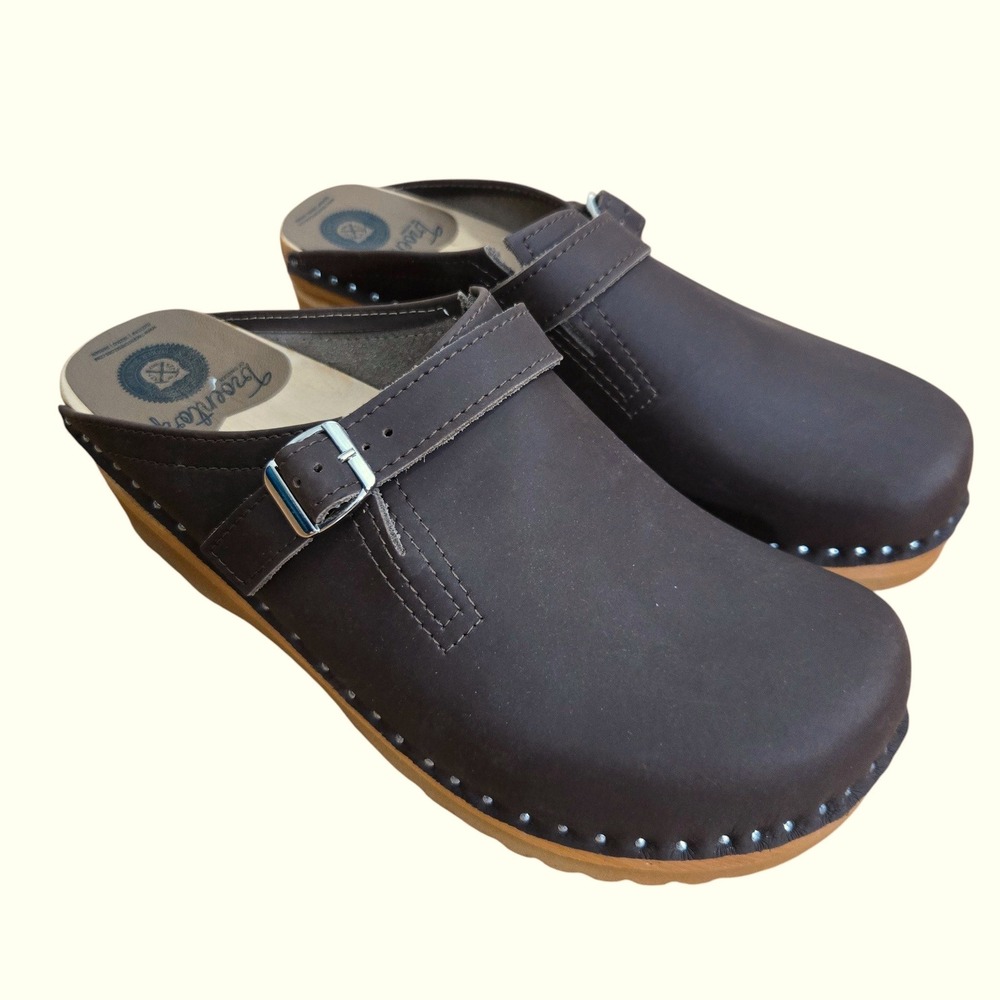 Troentorp Raphael Clogs 41 / 11 Brown Leather Buckle Studded Wood Sole Swedish
